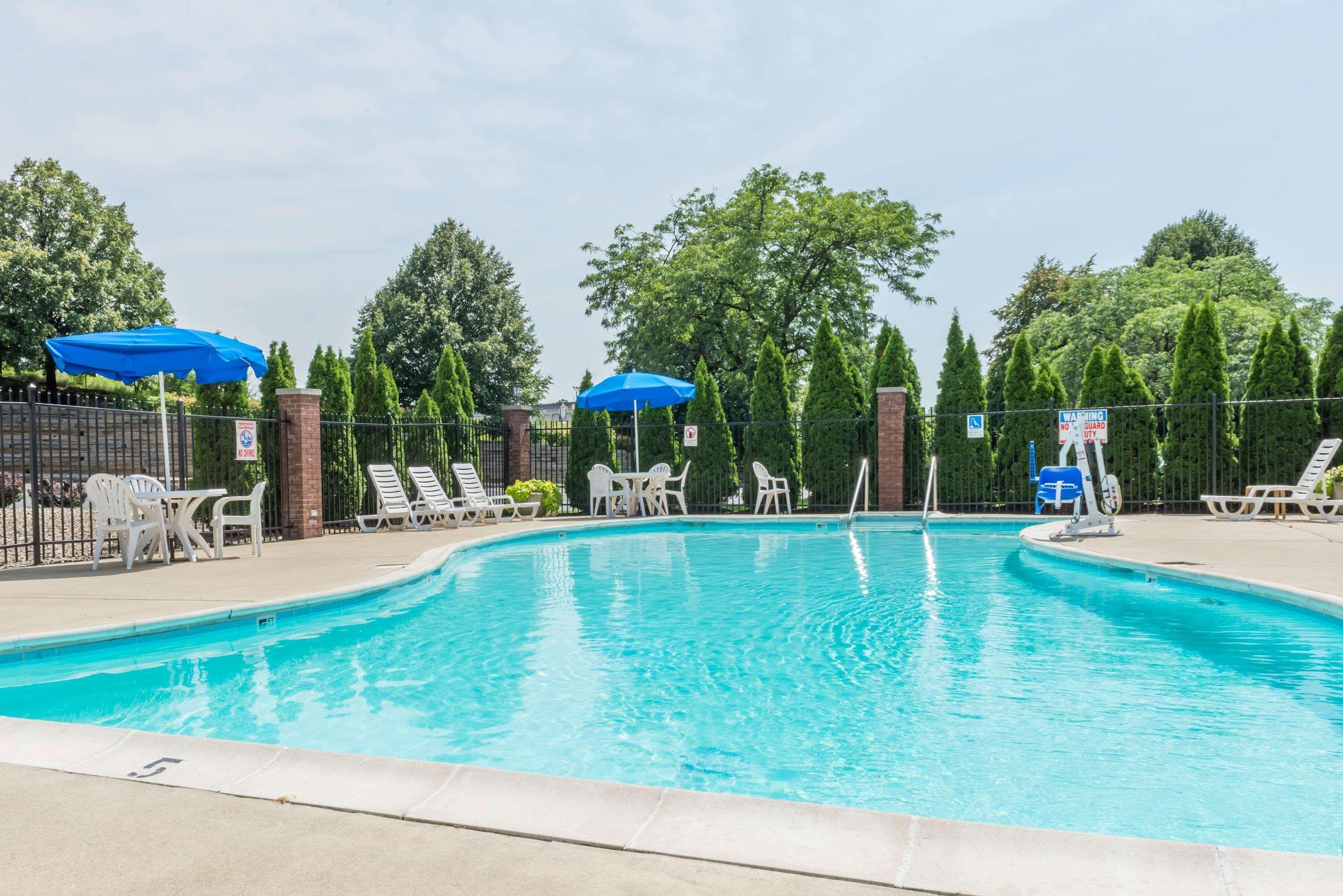 Baymont By Wyndham Indianapolis South Hotel Exterior photo